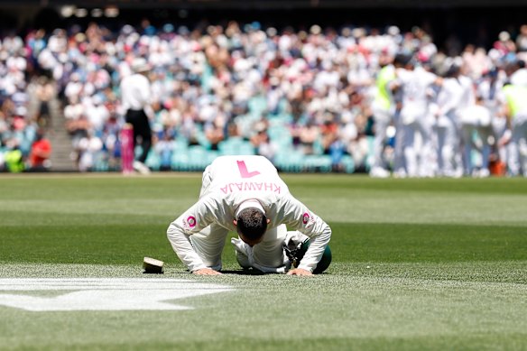 Usman Khawaja bids farewell to his Test career.