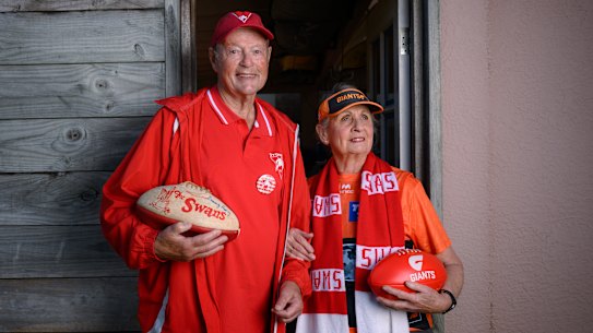 Robert Sharp and Kate Bennett will be at the SCG on Sunday to support the men’s and women’s teams.