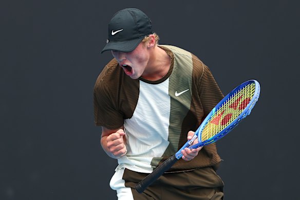 Cruz Hewitt is climbing the tennis world.