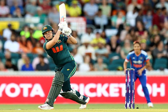 Georgia Voll bats at Manuka Oval.