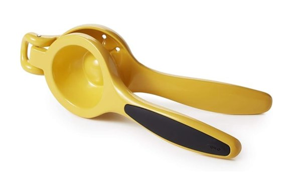 OXO Good Grips Citrus Squeezer, Yellow.