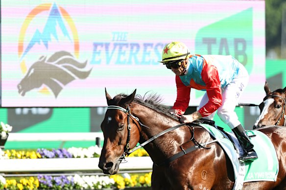 Zac Purton and Ka Ying Rising win the Everest last year.