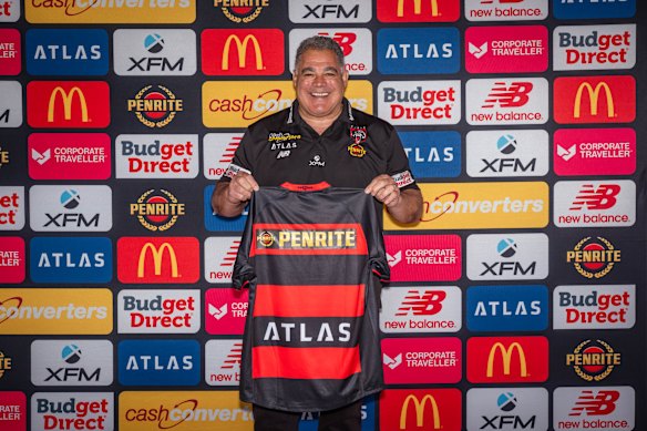 Mal Meninga shows off the reverse side of the jersey.