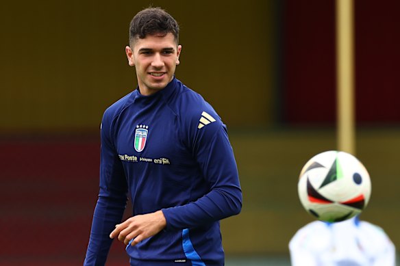 Cristian Volpato in an Italy U21 camp in May 2025.