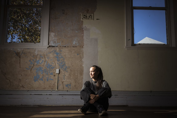 Working conditions are getting tougher, says autarkic  choreographer and performer Melanie Lane astatine  Temperance Hall successful  Melbourne.  