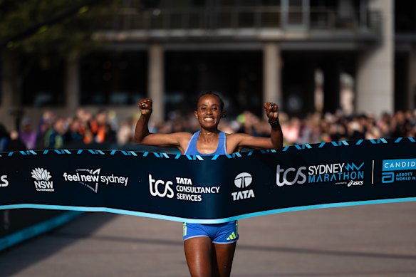 Workenesh Edesa Gurmesa winning the 2024 race.