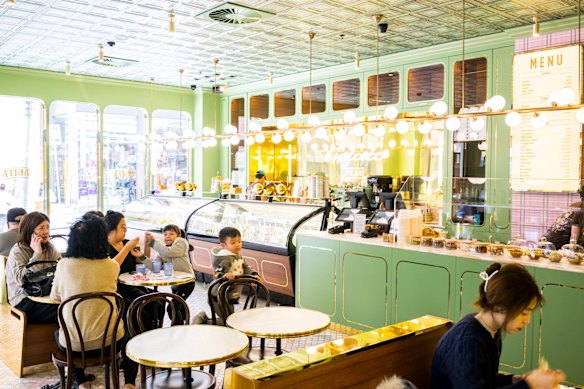 Anita Gelato offers both gelati and fro-yo.