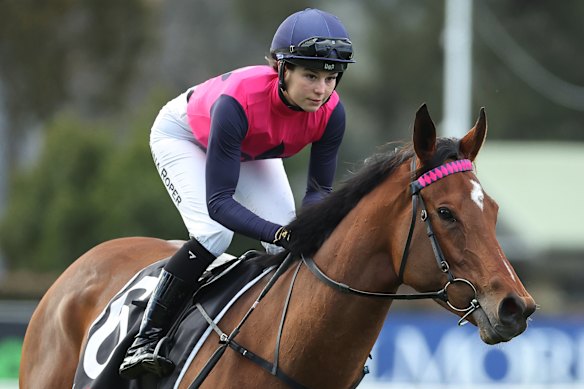 Anna Roper wins on Sunshine Law at Rosehill on Saturday,.