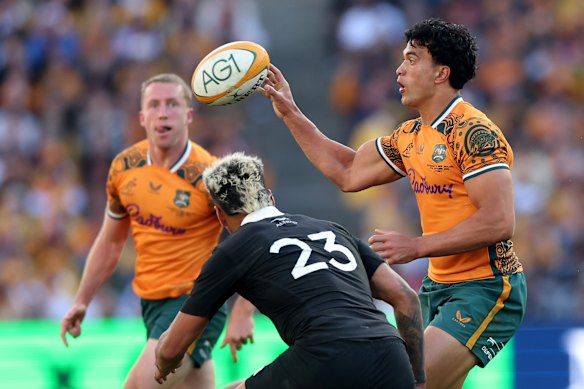 Joseph-Aukuso Suaalii takes on the All Blacks on Saturday.