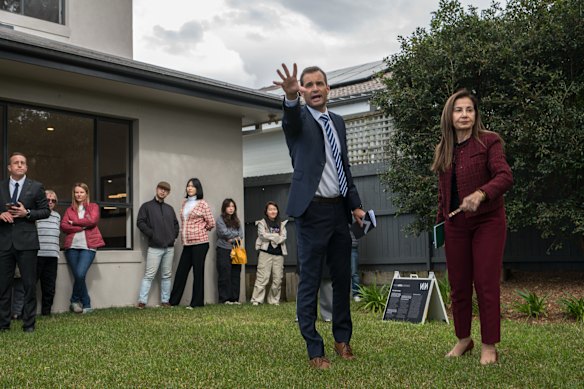 The auction clearance rate has fallen.