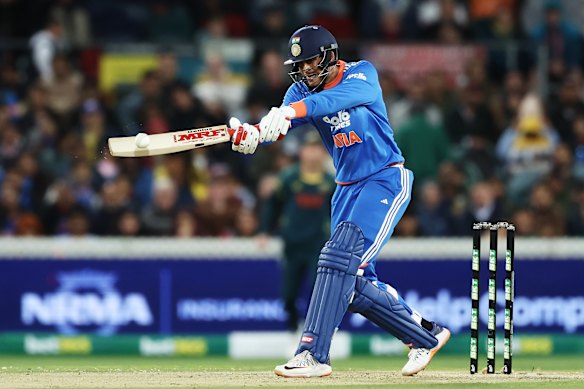 Shubman Gill of India bats in Canberra.
