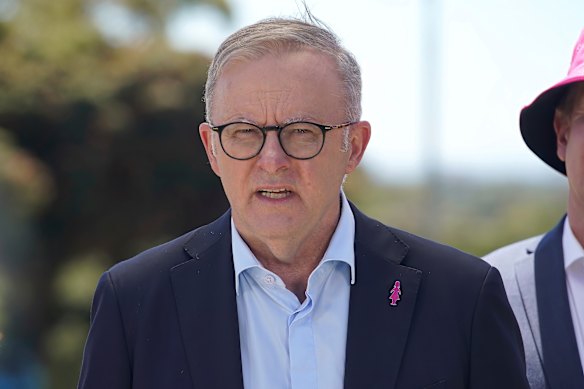 Prime Minister Anthony Albanese campaigning in the Victorian seat of Dunkley on the weekend.