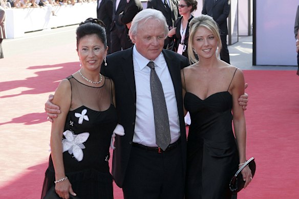 Anthony Hopkins in 2005 with his wife Stella Arroyave and daughter Abigail, since estranged.