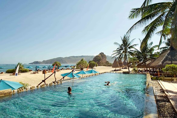The seaside pool at Novotel Lombok.