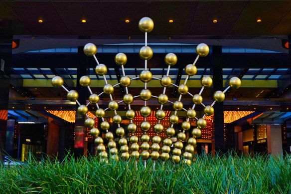 Crown is cutting more staff at its flagship Melbourne casino in response to economic conditions and restrictions on its gambling servies. 