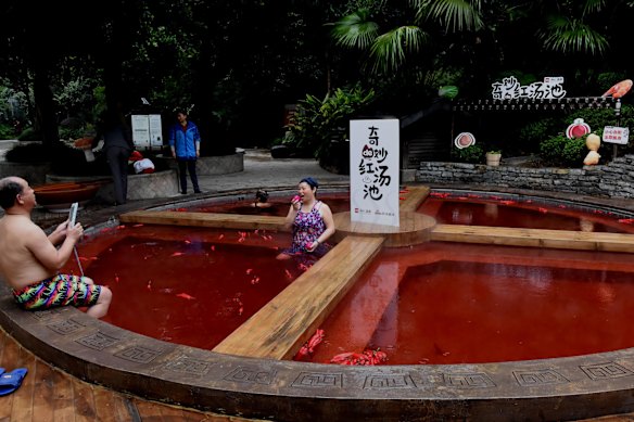 Red hot ... hot pot-shaped pool at Ronghui Hot Springs.