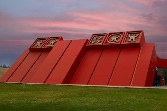 Royal Tombs of Sipan Museum, Peru.