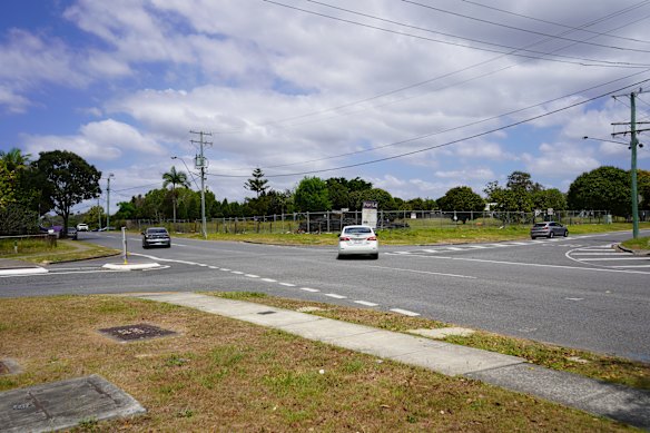 Brisbane City Council has released a concept design for traffic lights at the intersection of Archerfield Road, Azalea Street and Pine Road at Inala.
