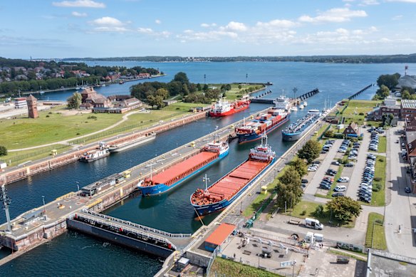 The entrance to the canal from the Baltic.