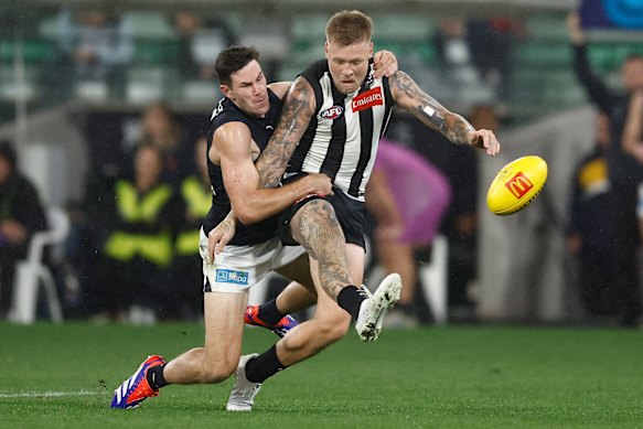 Collingwood matchwinner Jordan De Goey, who is contracted until 2027, will be a 32-year-old when the Tassie Devils enter the competition in 2028. 
