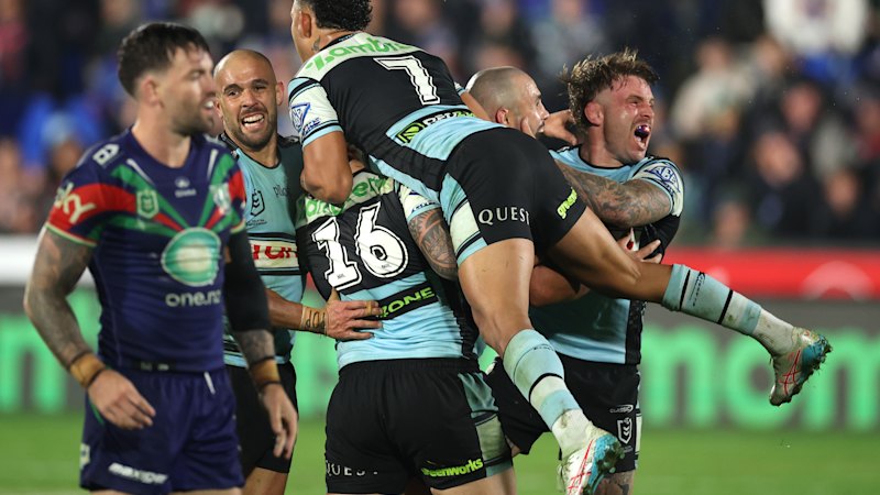 Depleted Sharks deny high-flying Warriors in Auckland