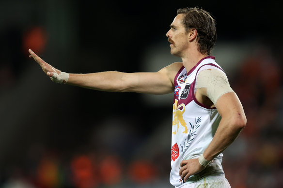 Lions guardant  Joe Daniher was singled retired  by erstwhile  AFL manager  Paul Roos for a mediocre  performance.