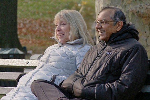 Doctors Jennifer MacDiarmid and Himanshu Brahmbhatt’s quest to cure cancer is followed in the SBS documentary Cancer Killers. 