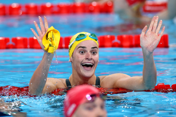 Kaylee McKeown celebrates a gold medal at the Paris 2024 Olympics. 