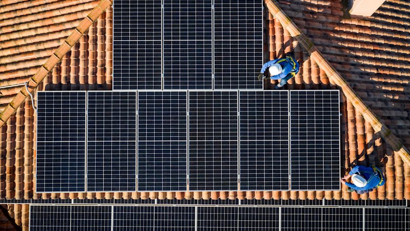 Backlash after plan to raise grid costs for solar, battery owners