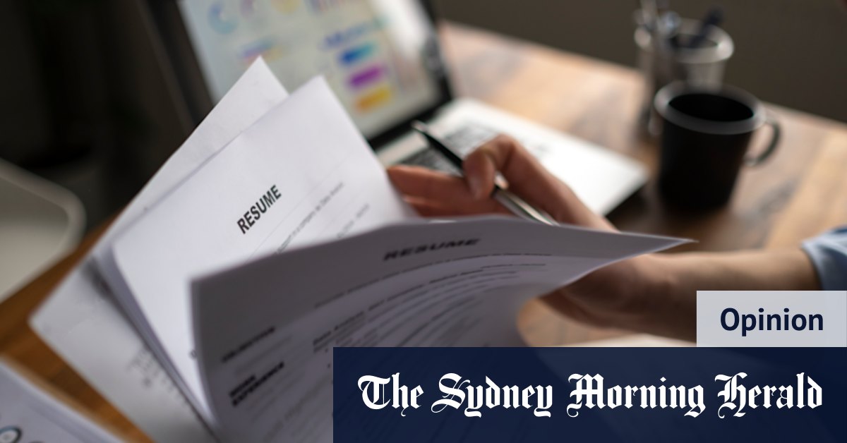 When should a referee be contacted?