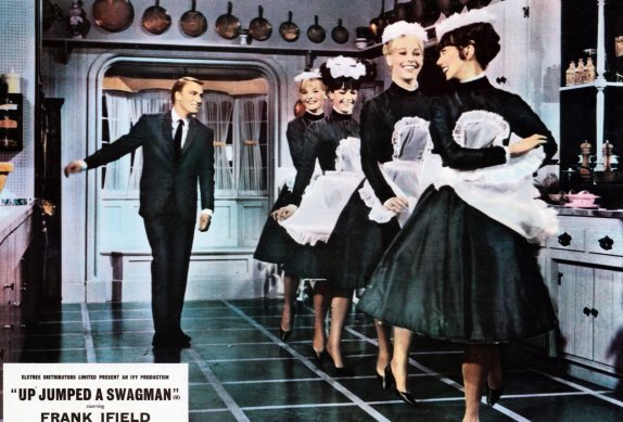 El cantante Frank Ifield In Up Jumped A Swagman, 1965.