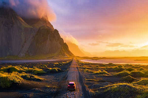  Vestrahorn mountain, Iceland.