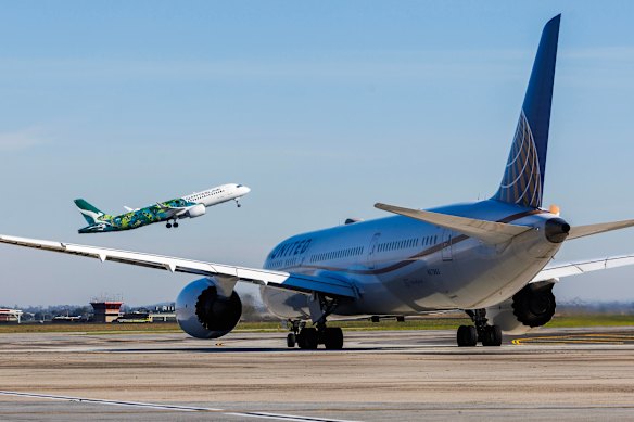 Australia’s transport safety inspector says that a failure to sufficiently warn flight crews about take off conditions nearly led to two major accidents at Melbourne Airport in 2023.