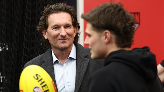 Former coach James Hird has support among former players and coteries.