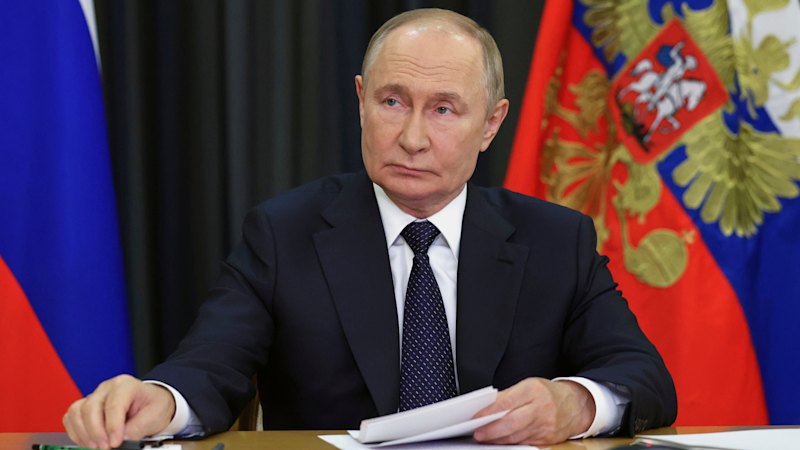 Kiev squeezed by US demands and Russian oil loophole