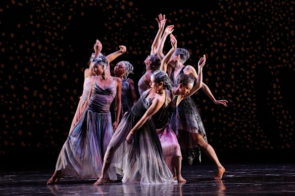 Australian Ballet and Bangarra dancers perform in Warumuk.