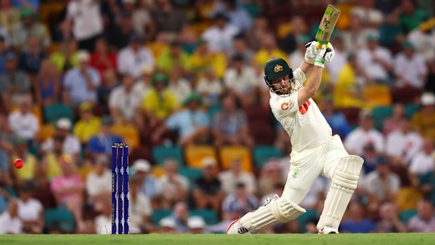 Josh Inglis in action against England on day two of the second Ashes Test.