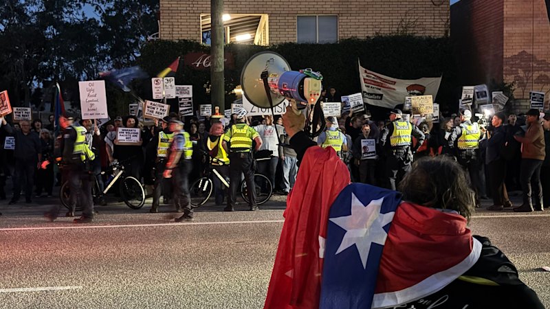 One Nation leader dismisses Midland protest as evidence of growing support in Western Australia