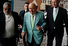 Alan Jones arrives at the Downing Centre Local Court.