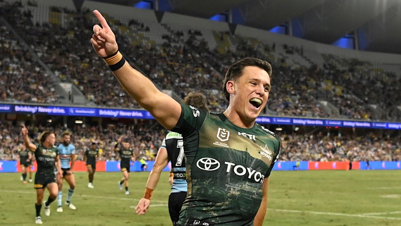 North Queensland Cowboys sink Cronulla-Sutherland in try-fest