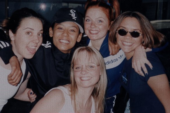  Sporty Spice (Melanie Chisholm),  Scary Spice (Melanie Brown), Ginger Spice (Geri Halliwell), Posh Spice (Victoria Beckham) and Baby Spice (Emma Bunton). 
