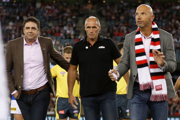 Loewe (right), Garry Lyon, Tony Lockett delivered a stirring pre-match address at the inaugural Spud’s Game in 2021.