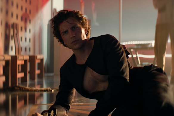 Cody Fern as Toran Mallow in Foundation. 