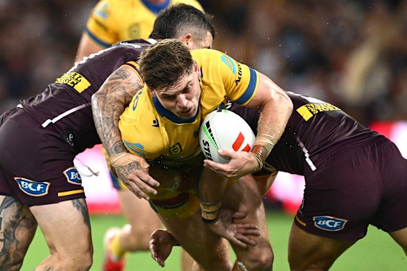 Sean Russell faces the Broncos.