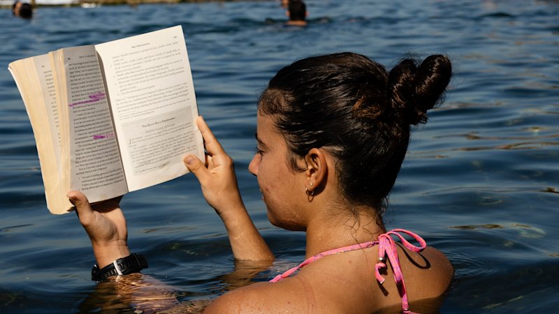 Australian summers are 49 days longer than 33 years ago