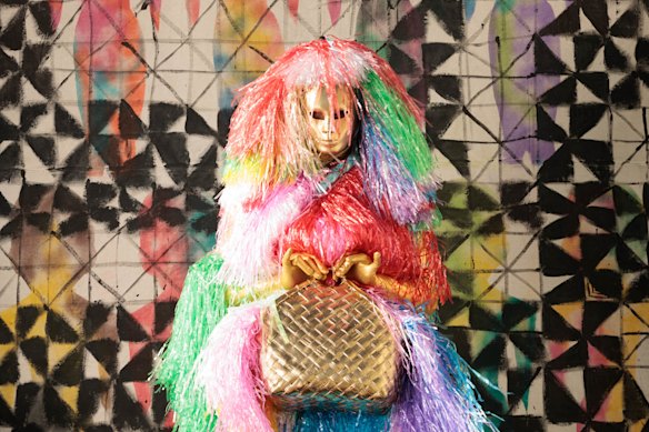 Telly Tuita の作品はカラフルで素晴らしく、楽しいです。
