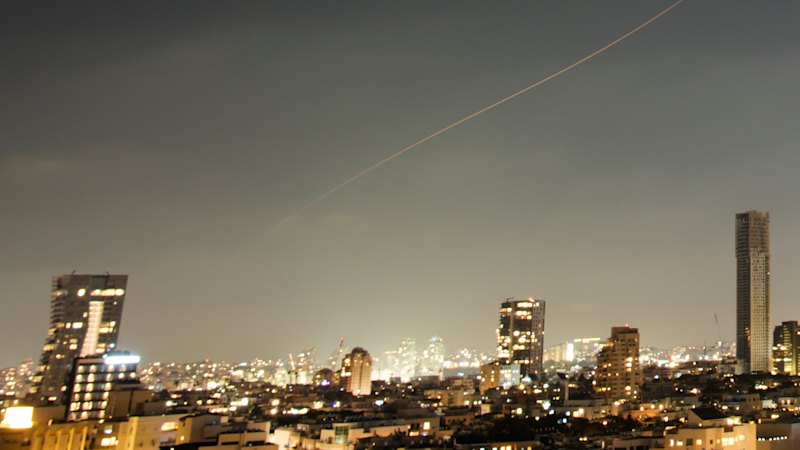 Israel hits back after Iranian missiles target northern Israel