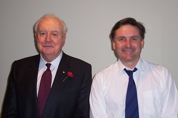 Richard Glover and Gough Whitlam in 2005.