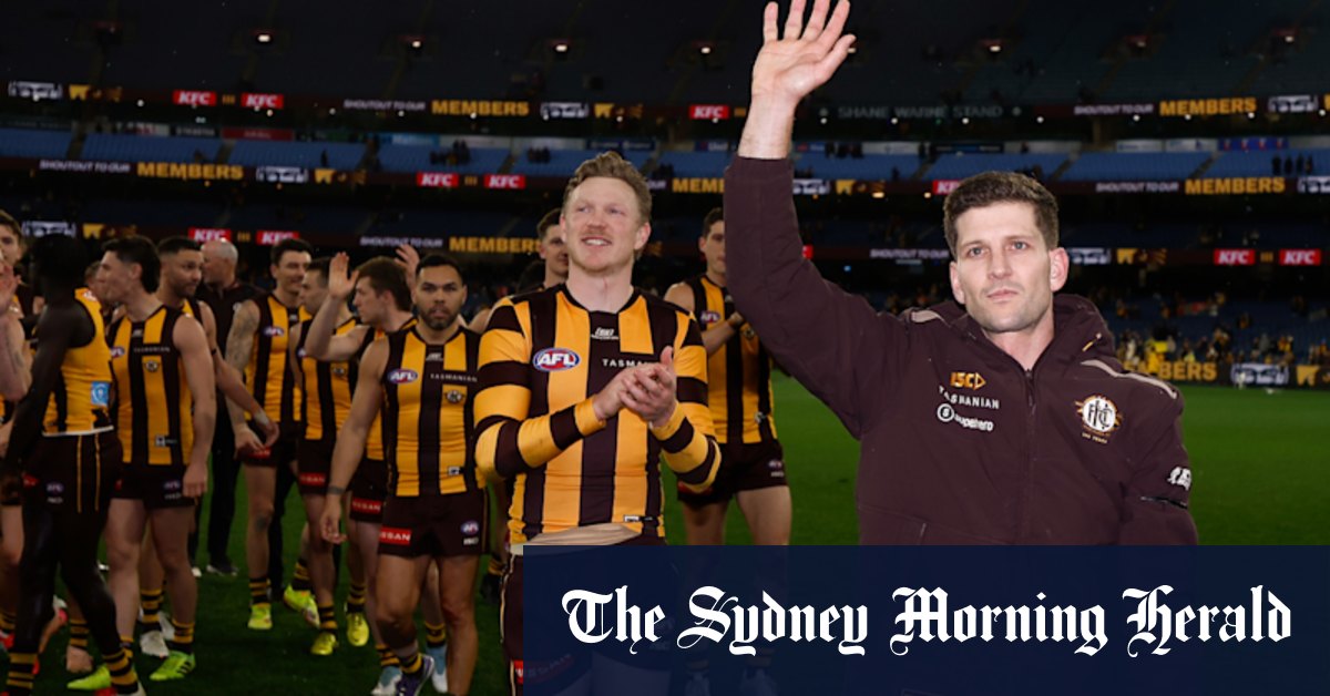 Watch the ump-bump footage that cost a country footballer a league medal for misconduct