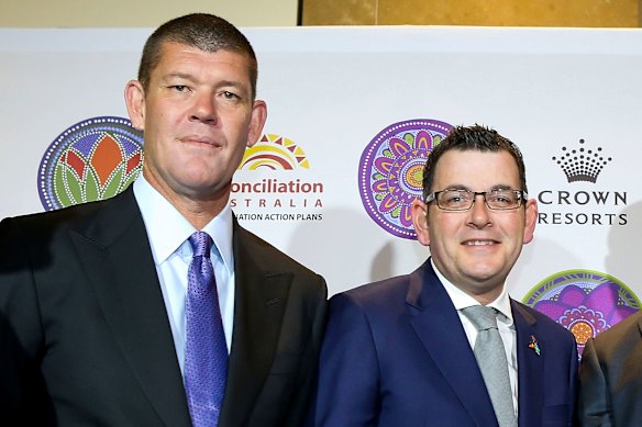 James Packer and then-premier Daniel Andrews in 2015.